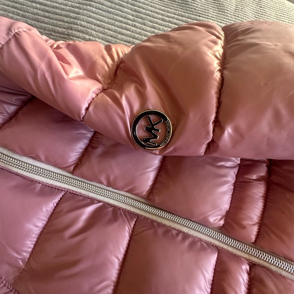 Michael Kors Pink Puffer Jacket for Kids - Picture 4 of 4